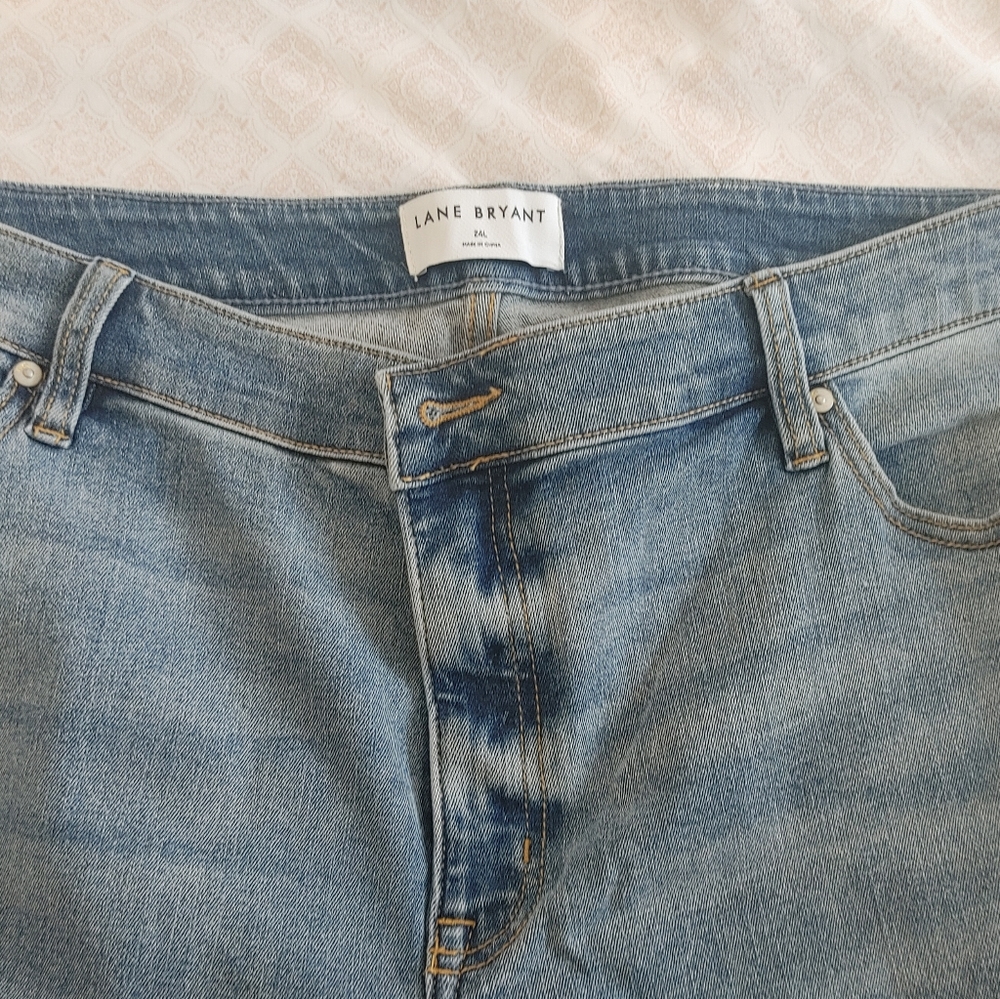 Lane Bryant 24 Long Ripped Jeans